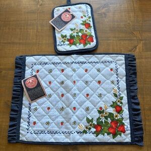 VTG 80s Cecil Saydah Strawbery Pot Holder/Placemat-WDW Epcot World Showcase-NWT